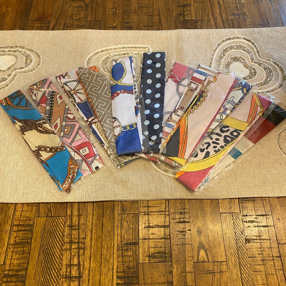 12 bag Scarves